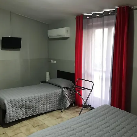 Le Mirage Априлия