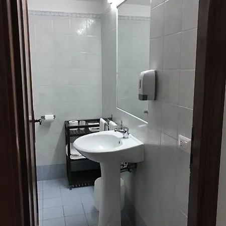 Le Mirage Априлия