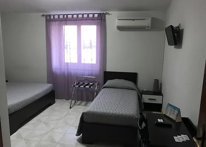 Le Mirage Bed and Breakfast *